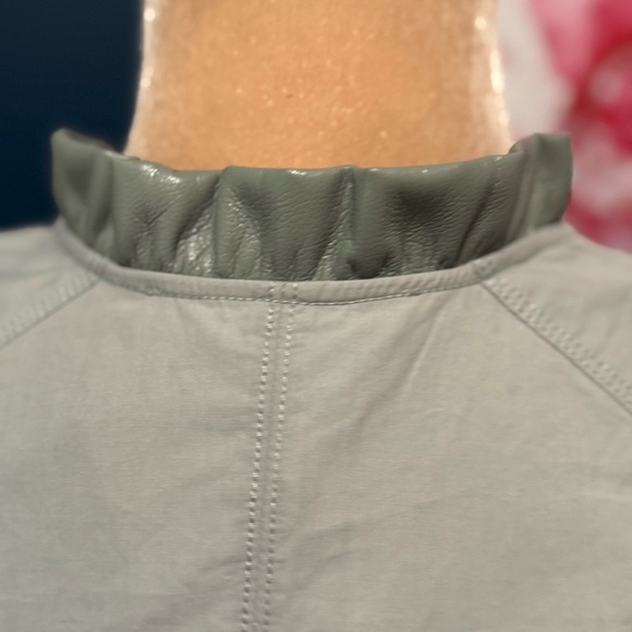 MELISSA NEPTON Reese Sage Ruffled Cap Sleeve Blouse XS - Picture 7 of 12